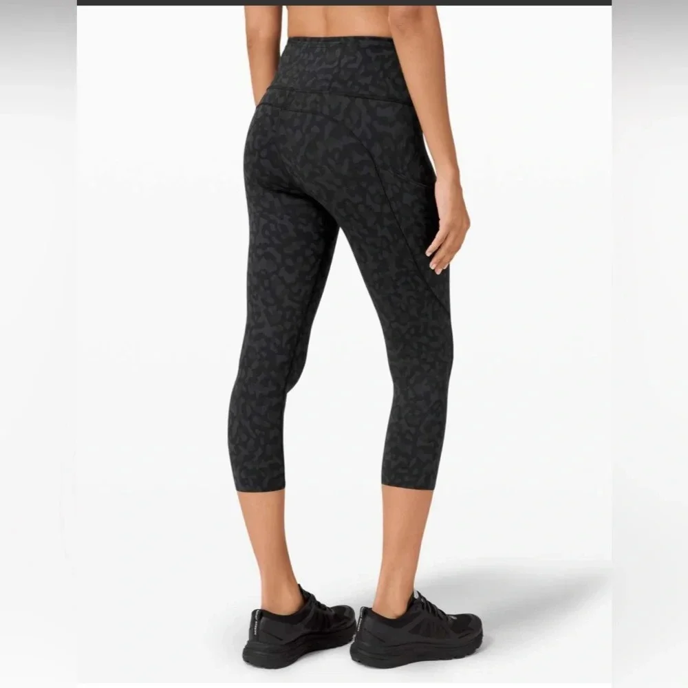 Lululemon Fast and Free Crop II 19